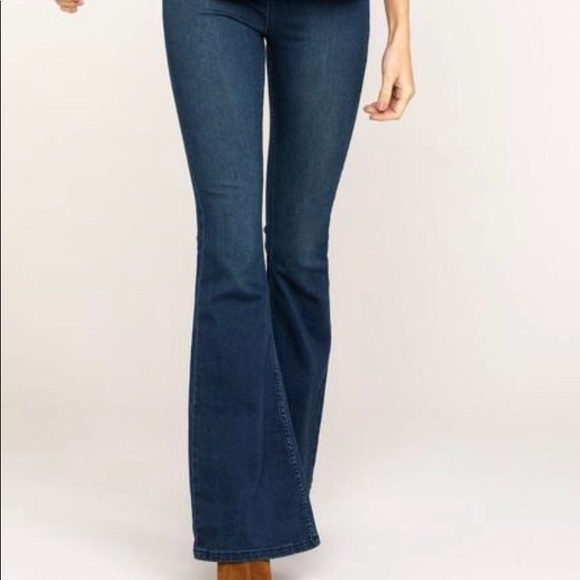 Free People Women’s Dark Wash Flare Jeans - Picture 1 of 7